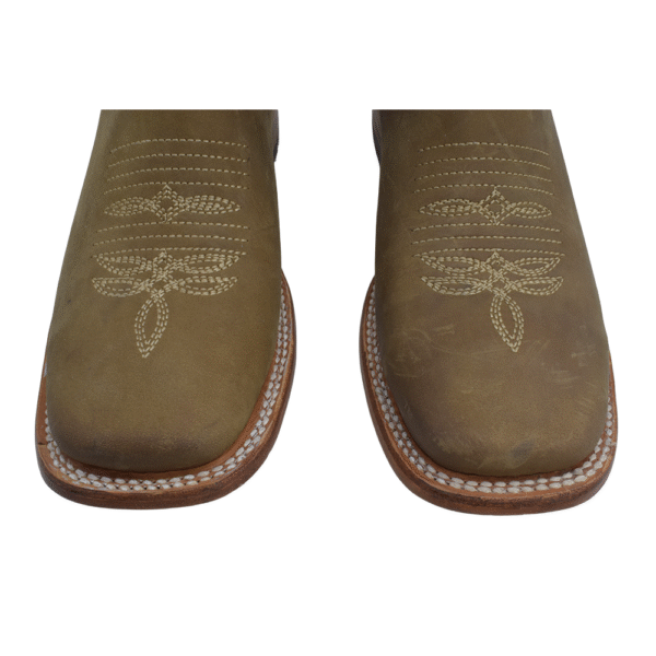 Bota de Piel Bordado con Estoperol