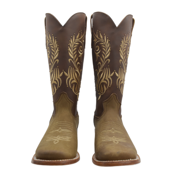 Bota de Piel Bordado con Estoperol