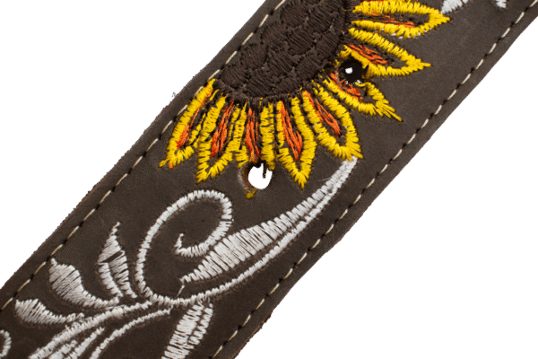 Cinturón Vaquero Bordado con Medio Girasol