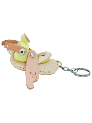 LLAVERO DE MONTURA DE COLORES CLAROS