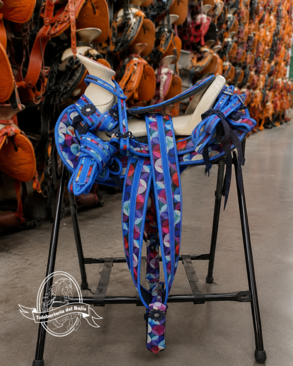 MONTURA COLA DE PATO LONA ESTAMPADO INFANTIL