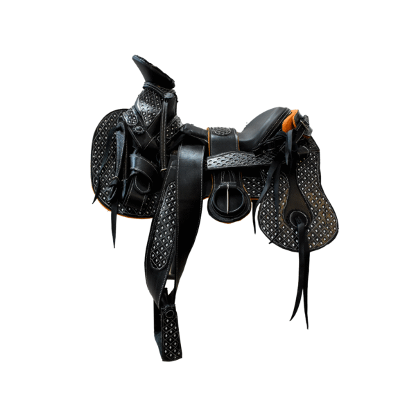 MONTURA COLA DE PATO CON CANTINAS PANAL ASIENTO Y FUSTE FORRADO NEGRO MONTURA COLA DE PATO CON CANTINAS PANAL ASIENTO Y FUSTE FORRADO