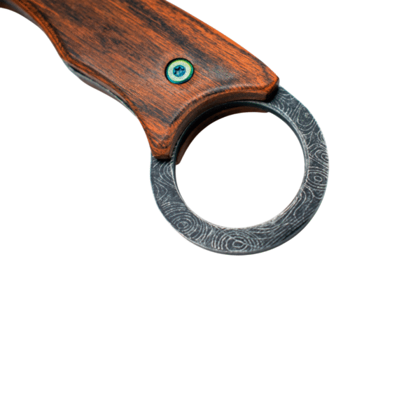 Cuchillo Monte Grabado