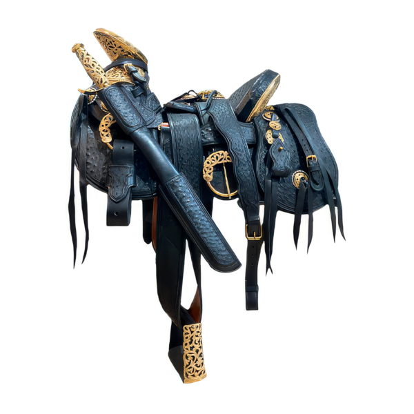 HERRAJE DE ORO NEGRO Montura Cola de Pato con Cantinas Genuina de Avestruz con Herraje de Oro